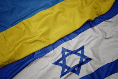 Израильтяне вышли на демонстрацию под дом Беннета в поддержку Украины и мира