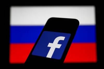 Власти РФ запретили Facebook на территории страны