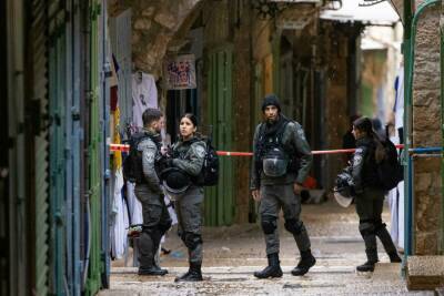 Палестинский террорист ранил полицейского в Старом городе