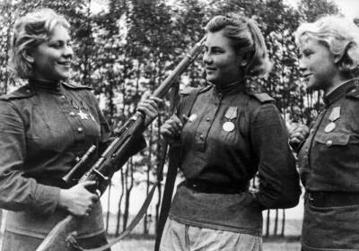 Единственная женская школа снайперов в мире: почему немцы так боялись её выпускниц - Русская семерка