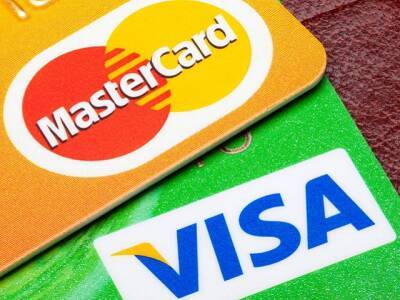 MasterCard и Visa приостанавливают деятельность в России