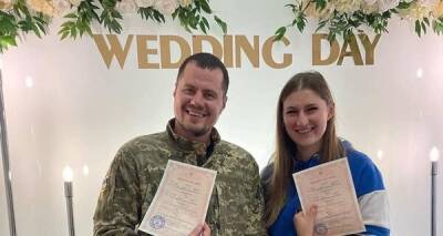 Любовь во время войны: за последние десять дней в Украине поженились 3973 пар