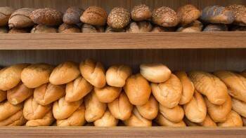 Российские магазины начнут продавать хлеб без упаковок, сахар и крупы на развес