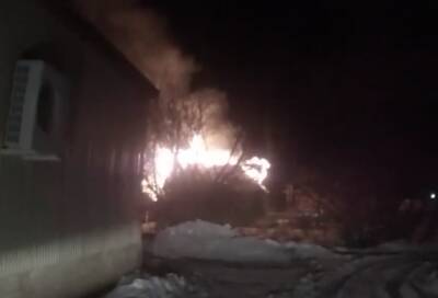 Женщину из горящего дома спасли нижегородские полицейские