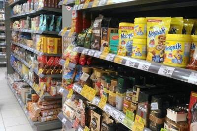 «Сметают с полок крупы и бытовую химию»: В воскресенье в уфимских супермаркетах начался ажиотаж