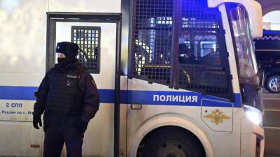 В Москве перевернулся автозак с с задержанными участниками несанкционированного митинга