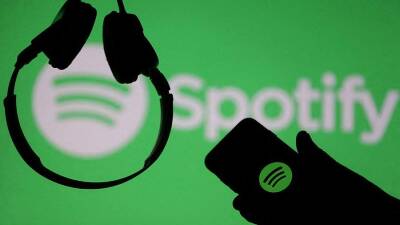 Музыкальный сервис Spotify приостановил Premium-подписку в России