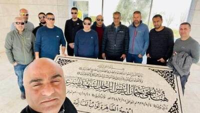 Группа учителей посетила могилу Арафата: депутат кнессета требует их наказать