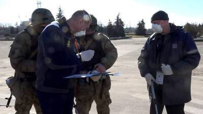 Российские военные доставили гумпомощь персоналу Чернобыльской АЭС
