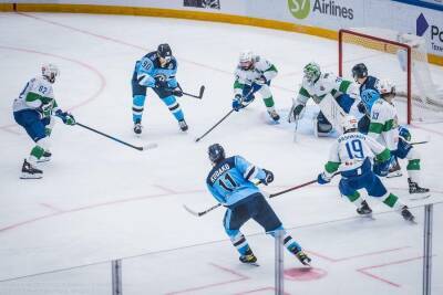 Хоккейная «Сибирь» победила «Салават Юлаев» на третьем матче в плей-офф
