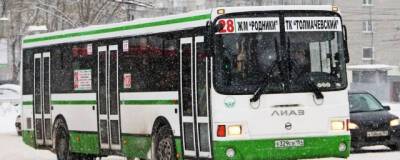 В Новосибирске женщина родила ребёнка в автобусе