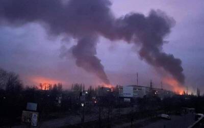 Російські окупанти гатять по Миколаєву з систем залпового вогню, у місті численні пожежі