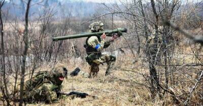 Украинские военные обстреляли Новотроицкое и Докучаевск