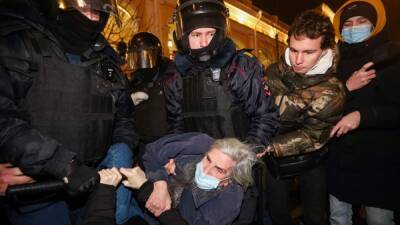 Опубликована запись угроз и избиений задержанной в московском ОВД