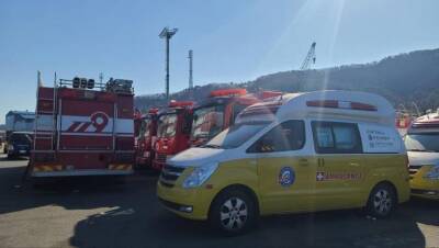 Южная Корея отправила в Узбекистан автомобили для скорой помощи и пожарных