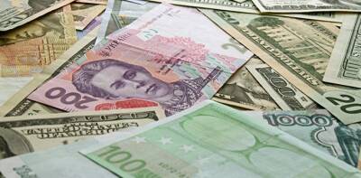 Украинцы смогут продавать гривну иностранным банкам по справедливому курсу. НБУ одобрил постановление