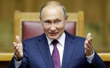 Владимир Путин: семьям с низкими доходами назначена выплата на детей 8-16 лет
