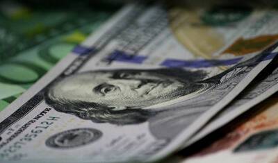 Доллар вырос до 152 рублей, а евро подорожал до 164 рублей