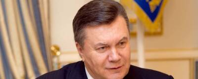 Янукович: Зеленский должен остановить кровопролитие на Украине любой ценой