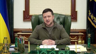 Зеленский отозвал украинских миротворцев из международных операций