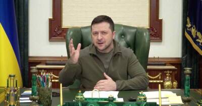 Зеленский заявил о возможности обсуждения признания Крыма и Донбасса