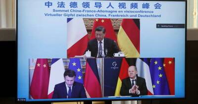 Си Цзиньпин обсудил с Макроном и Шольцем ситуацию на Украине
