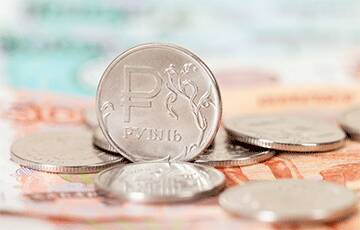 В России частично заморозили валютные банковские вклады
