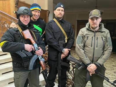 Кадыровцы обстреляли дом Усика под Киевом