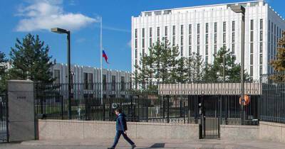 Посольство РФ в США потребовало прекратить гонения на россиян - ren.tv - Россия - США