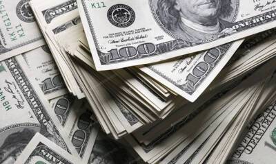 Россиянам разрешили снять со своих валютных вкладов не более 10 тысяч долларов - og.ru - Россия - США