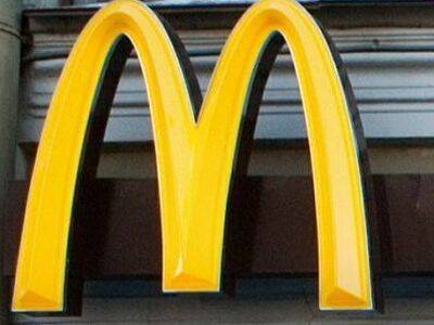 "Макдоналдс" закрывает все 850 ресторанов в России