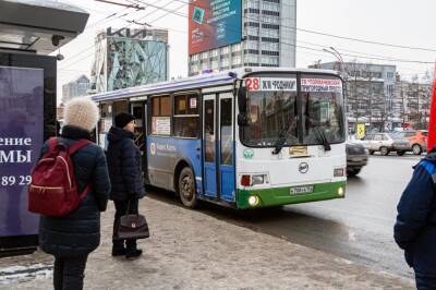 В Новосибирске на троллейбусах появились наклейки с буквой Z в поддержку спецоперации на Украине