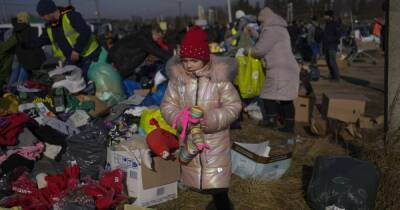 Почти неделю без еды, воды и тепла: город в Запорожской области настигла гуманитарная катастрофа