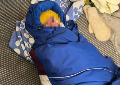 В Москве подросток нашел на улице сумку с новорожденным