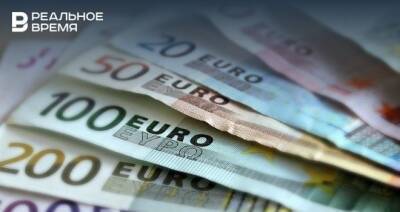 Курс евро на Мосбирже достиг исторического максимума