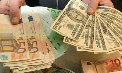 Биржевой курс доллара на открытии торгов вырос до 117 рублей, а евро – до 127 рублей - og.ru - Россия - Украина
