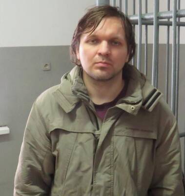 Мужчина сбежал из отделения МВД в Таганроге, украв пистолет-пулемет - DONTR.RU