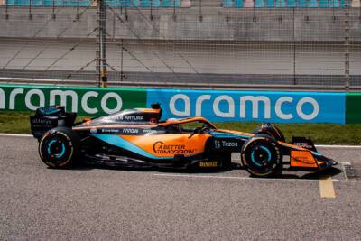 McLaren проводит съёмочный день в Бахрейне