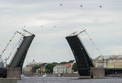 Технологический развод мостов начнется в Петербурге с 9 марта