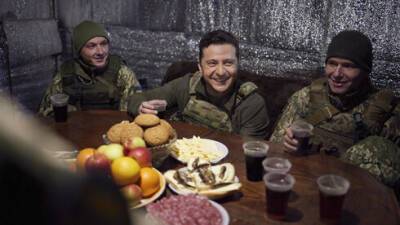 Еврей в войне за Украину: 12 боевых фото Владимира Зеленского