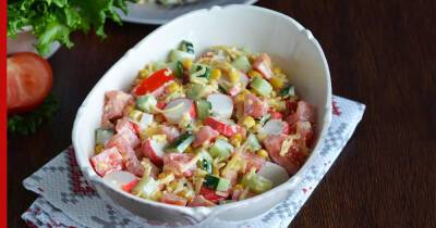 30 минут на кухне: салат "Весенний бриз" с крабовыми палочками - profile.ru