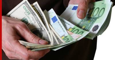 Официальный курс доллара на четверг вырос до 116,08 рубля