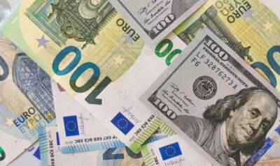 Сбербанк разъяснил новый порядок обращения наличной валюты