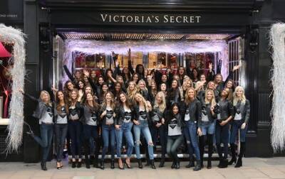 В России закрываются все магазины Victoria’s Secret