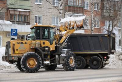 Более 200 тысяч кубометров снега вывезено с улиц Дзержинска за зиму