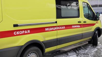 В Челябинске иномарка вылетела на остановку общественного транспорта. Есть погибшие