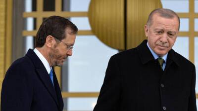 Президенты Израиля и Турции начали работу по нормализации отношений
