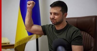 Зеленский разрешил всем украинцам использовать оружие