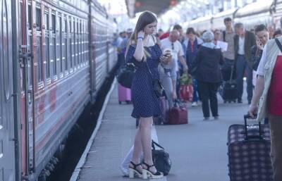 В России с начала лета запустят программу молодежного туризма