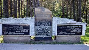 Премьер Литвы об осквернённом мемориале в Панеряй: это очевидная провокация
